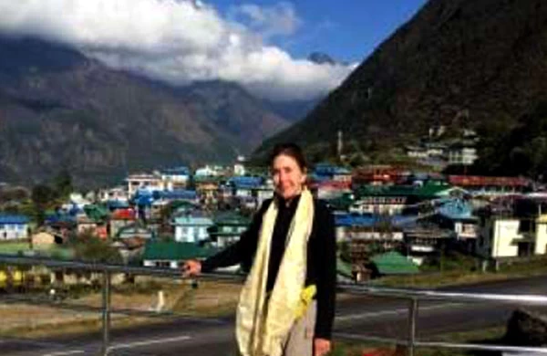 Hire a Sherpa guide for Everest base camp trek