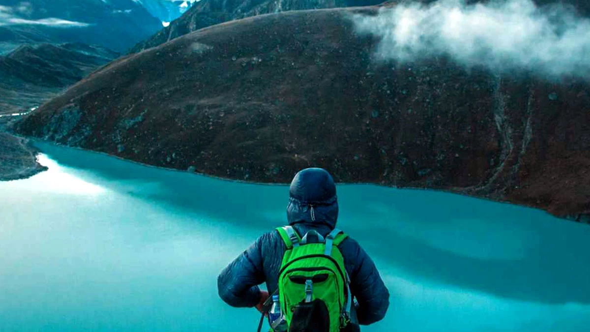 What to pack for a successful hiking trip to Everest?