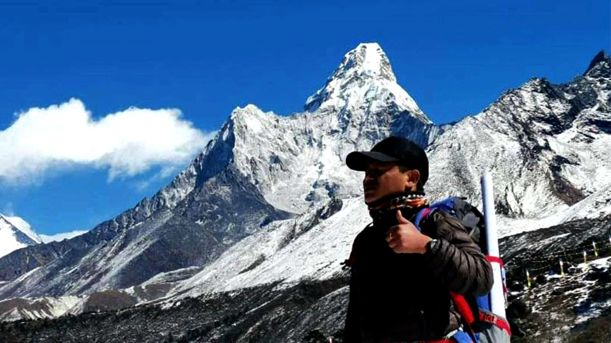 Hire a Sherpa guide for Everest base camp trek
