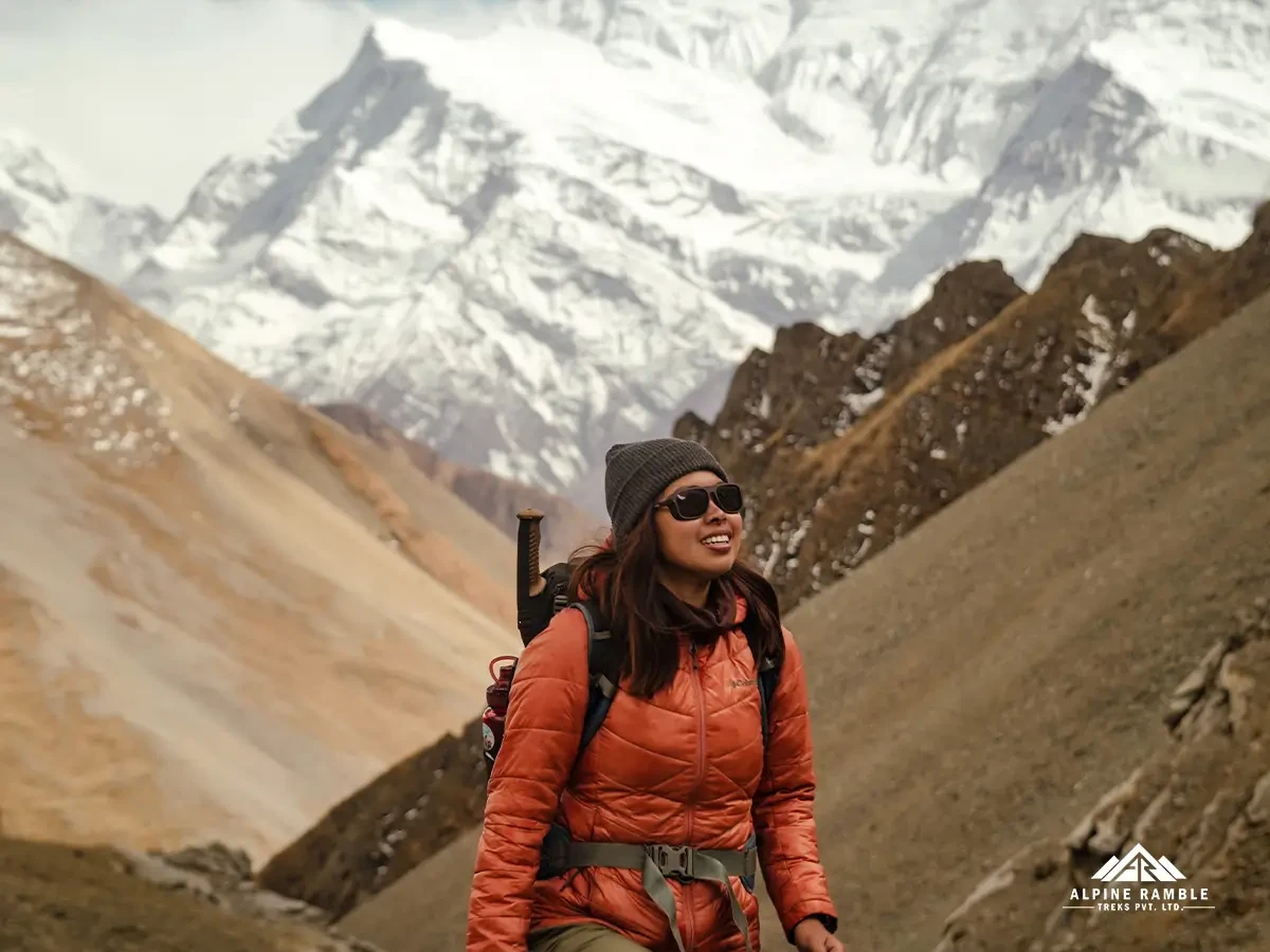 hiking in manaslu