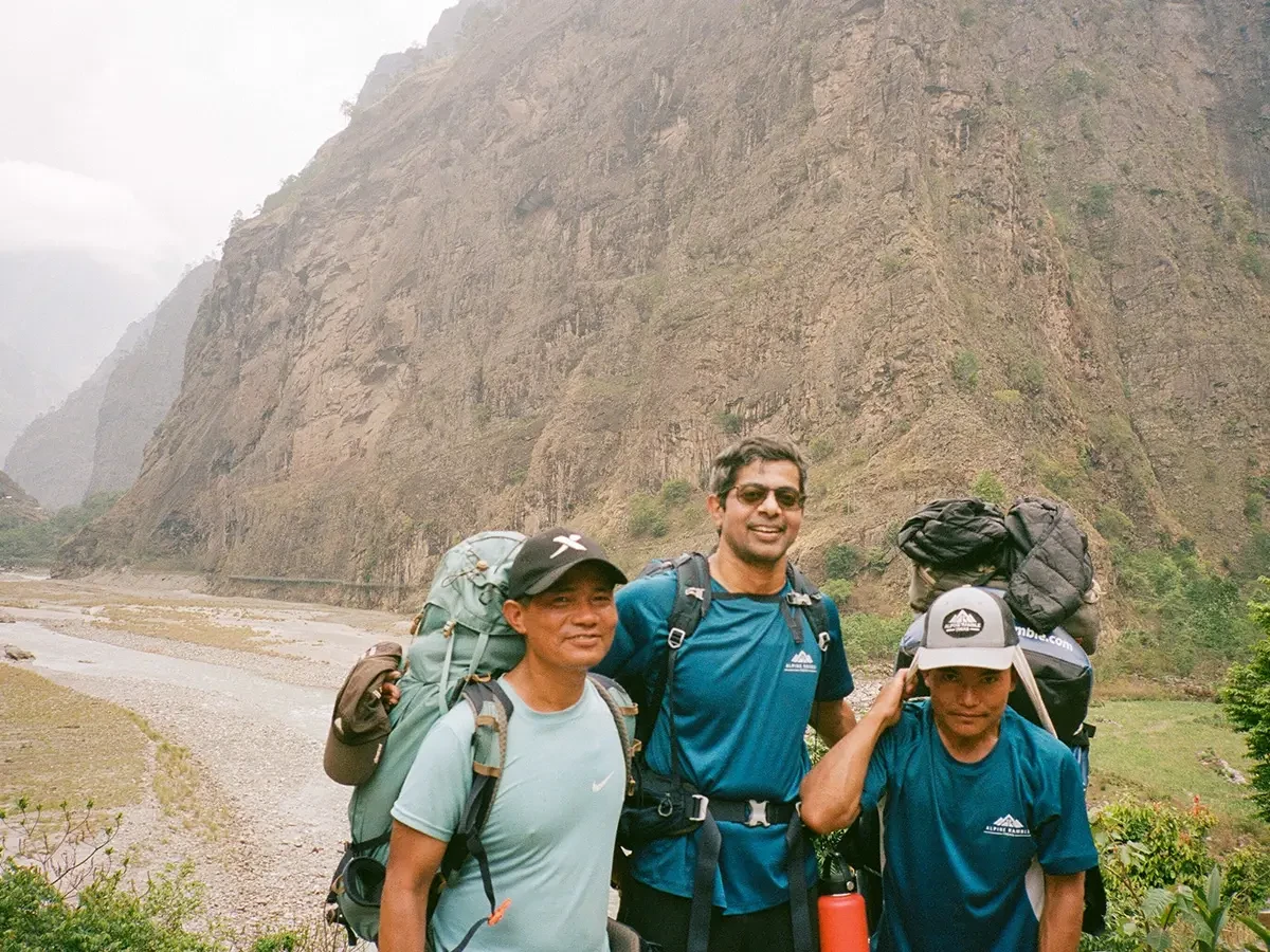 local guide for Manaslu trek