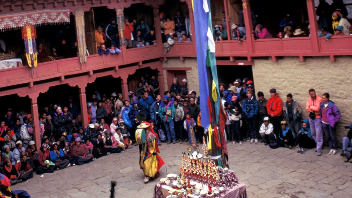 The Ultimate Guide to Mani Rimdu Festival at Tengboche Monastery