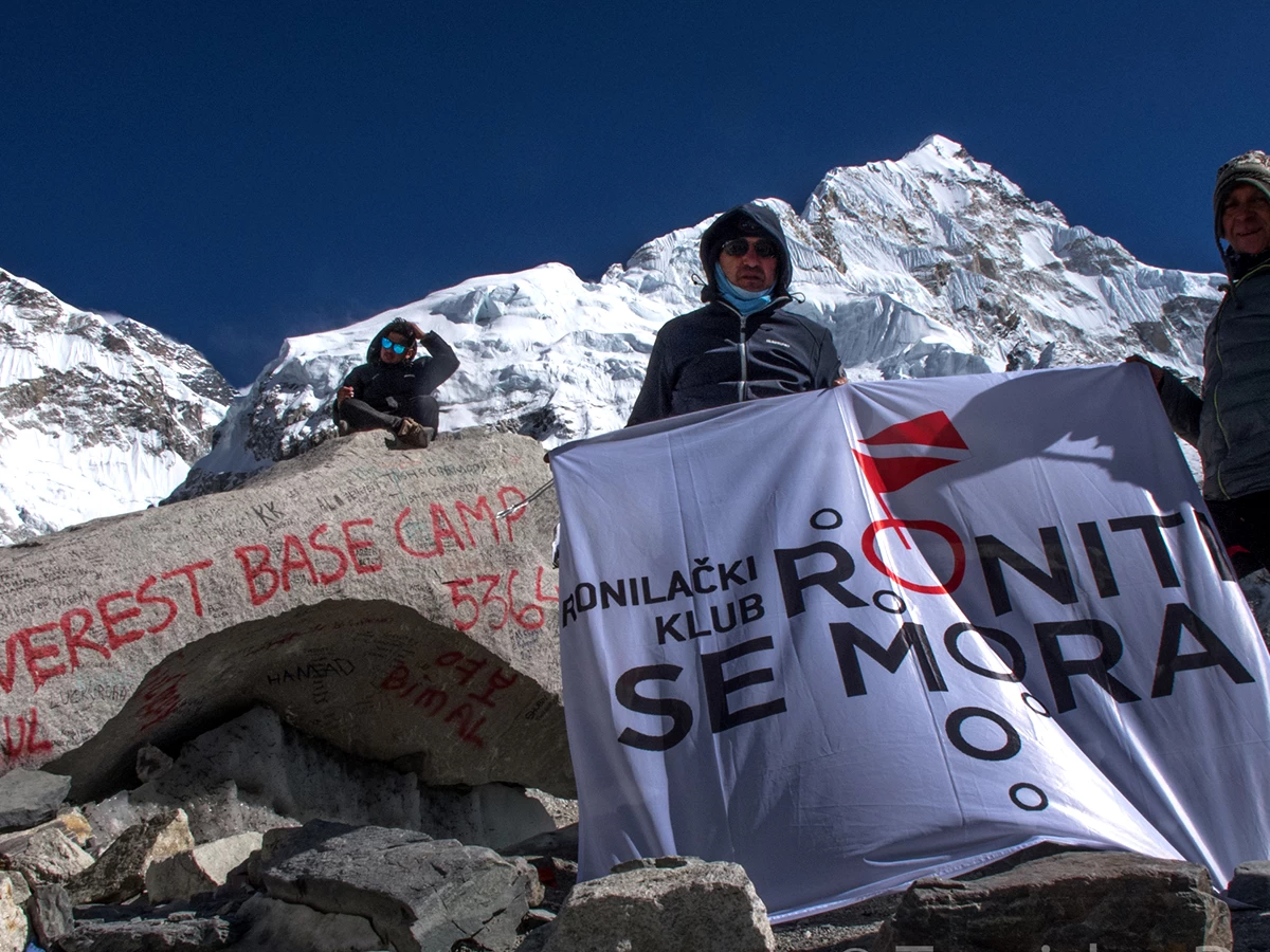 Everest High Pass Trek - 18 Days