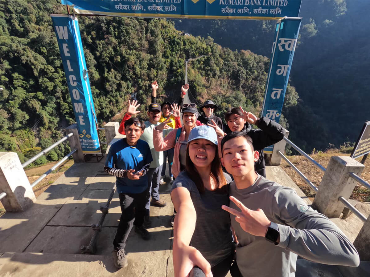 trekking-in-sinuwa-vally-in-abc