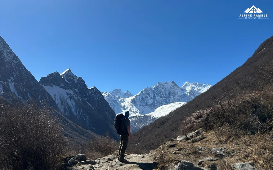 manaslu circuit trek difficulty