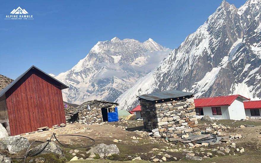 remote manaslu trek