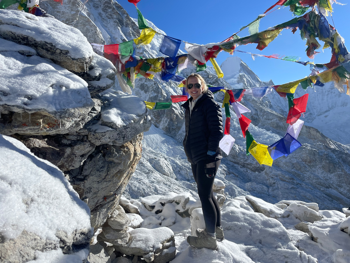 acclimatize hike in dingbuche