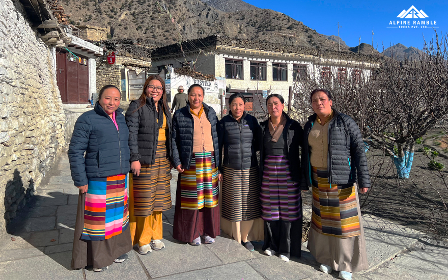 sherpa cultural dress