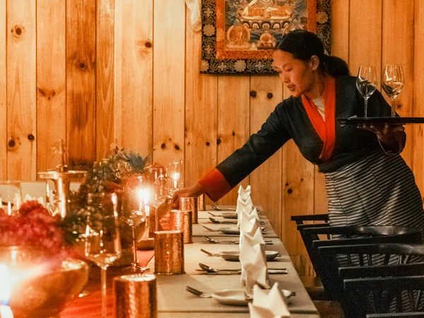 Dining Of Luxury Tea House In Everest