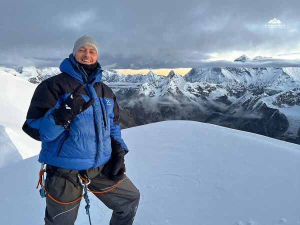 Mera Summit 6489 M (1) 1