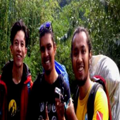 Alif and Mohomod